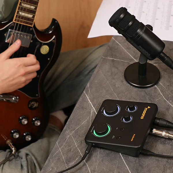 Portable USB Audio Interface with XLR Input and Loopback Feature