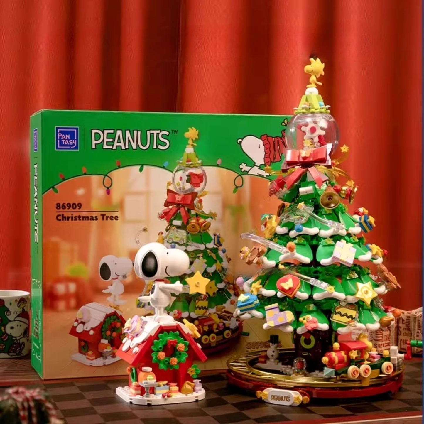 Snoopy Christmas Tree Building Block Set with Box