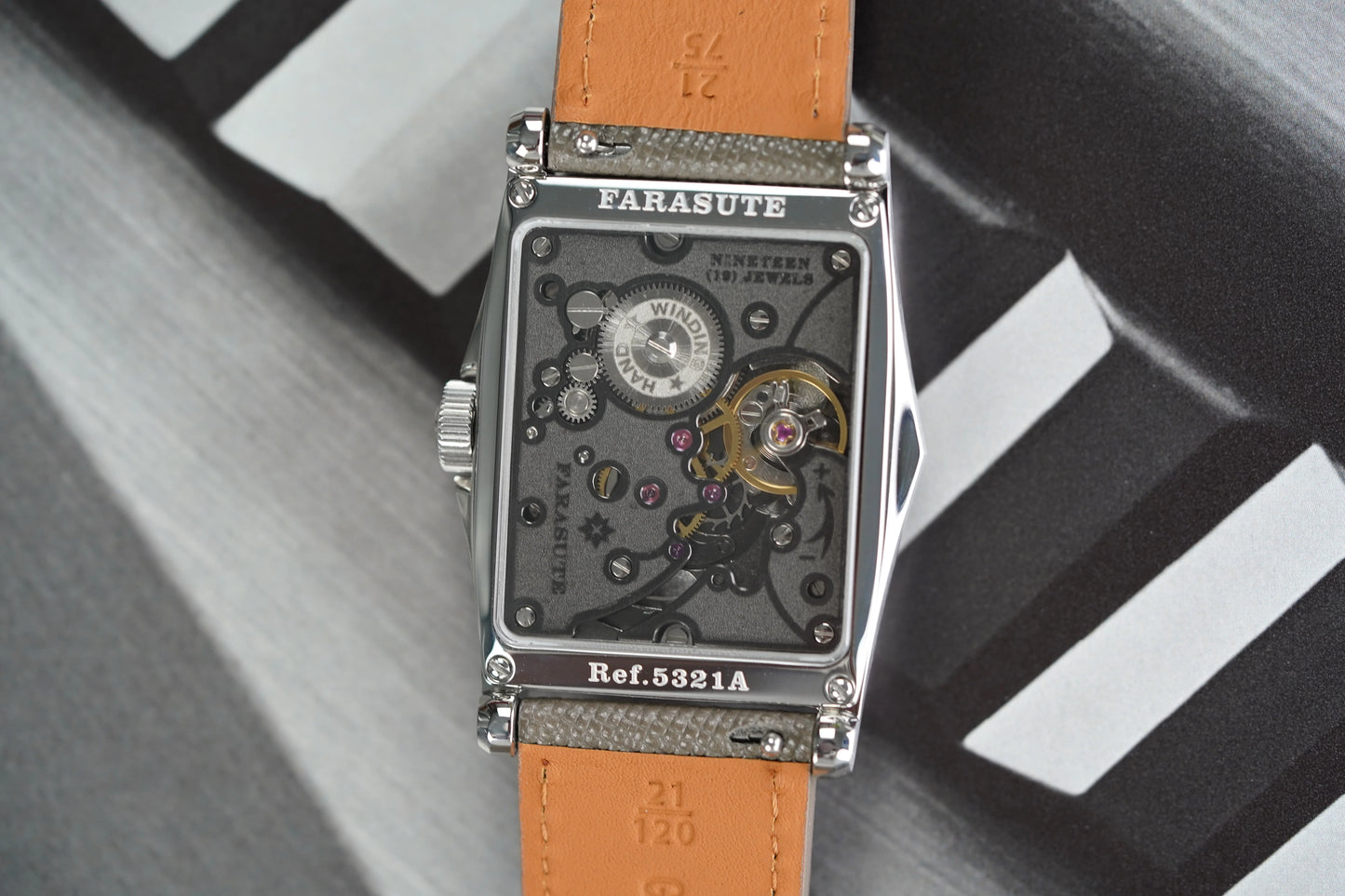 Stylish Salmon Automatic Watch with Small Second Function