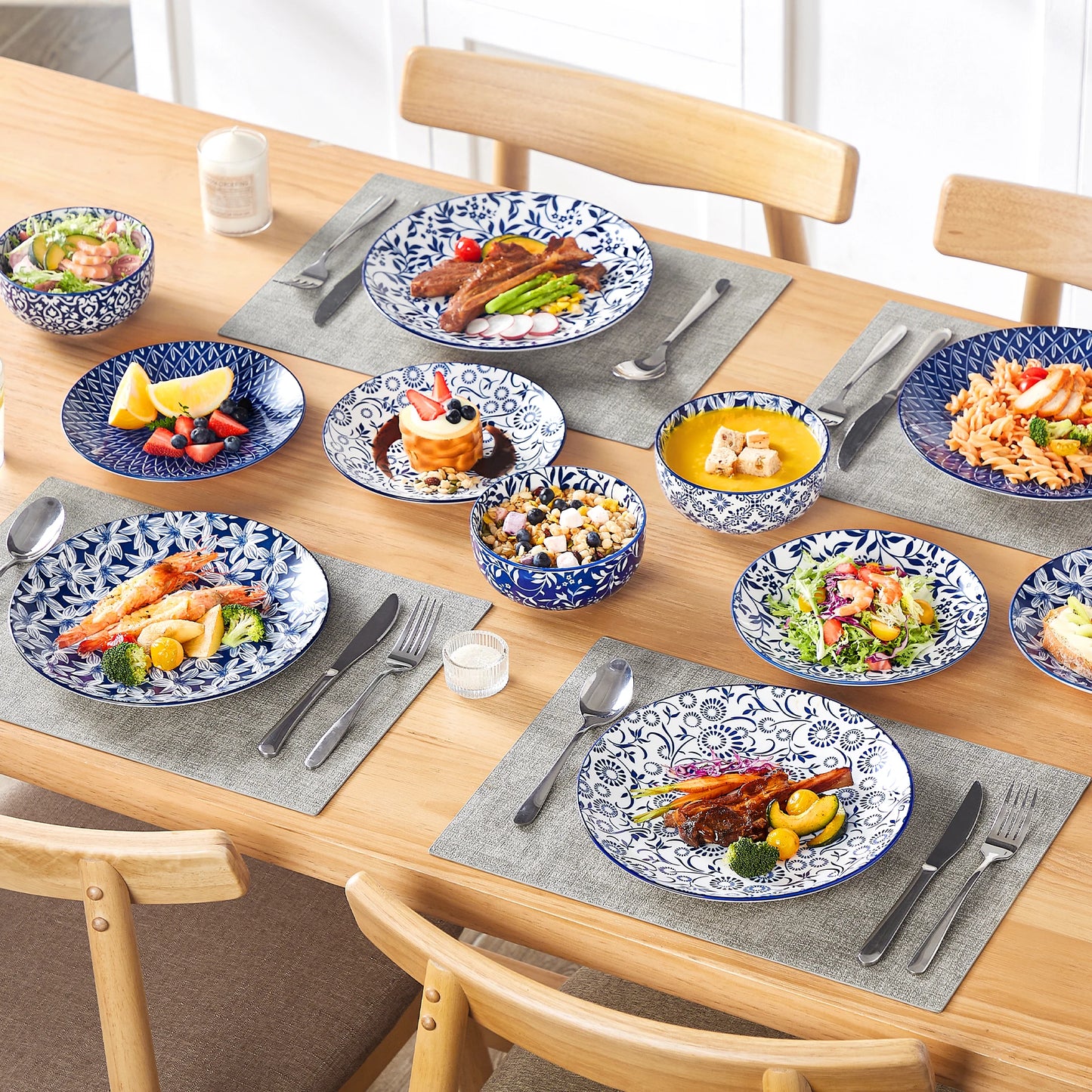 12 Piece Porcelain Dinner Set with Blue White Pattern