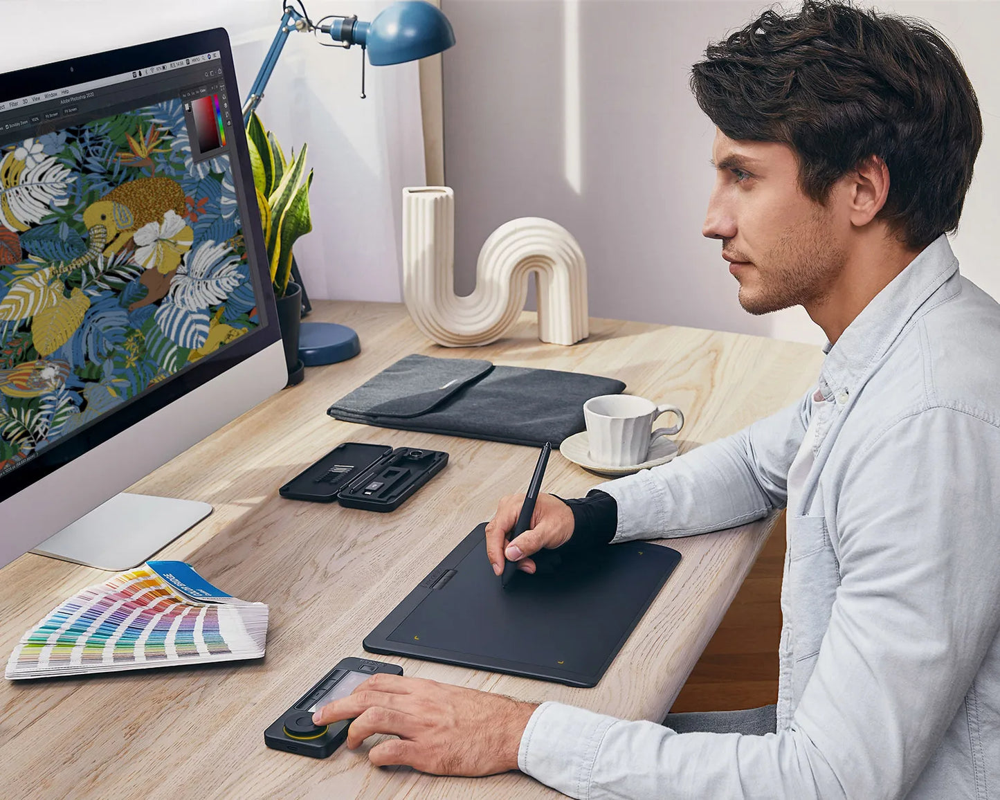 Rechargeable Quick Key Controller for Digital Art and Design