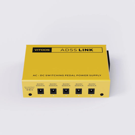 Compact Isolated Effect Pedal Power Supply for Clean Sound