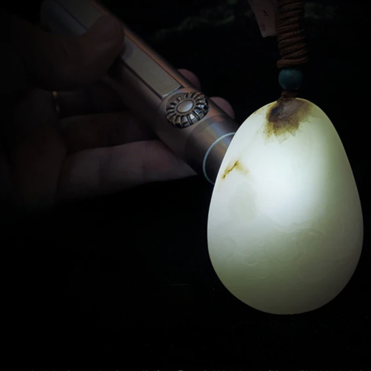 Powerful UV Jewelry Appraisal Flashlight for Gemstone Inspection