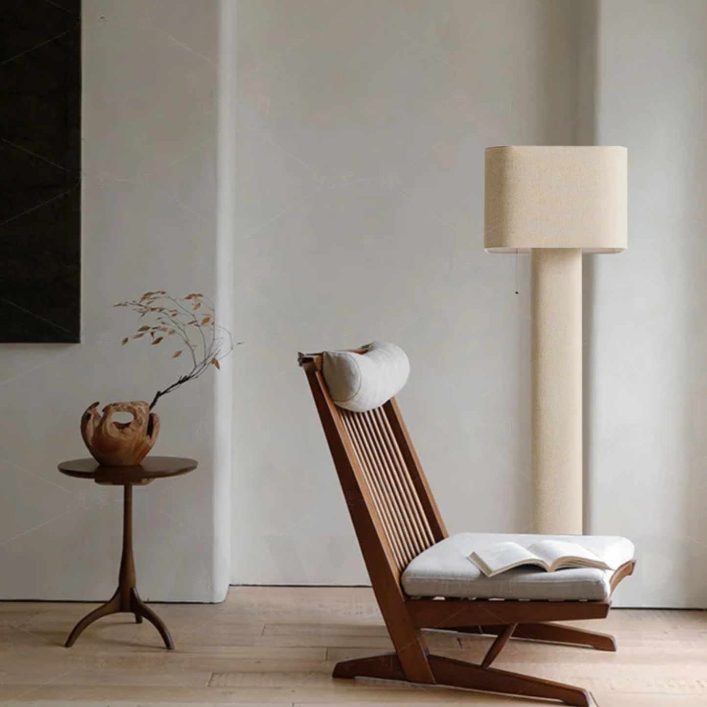 120cm Stylish Vertical Lamp with Warm Ambient Light