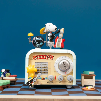 Snoopy Collectible 4 Piece Model Blocks with Box