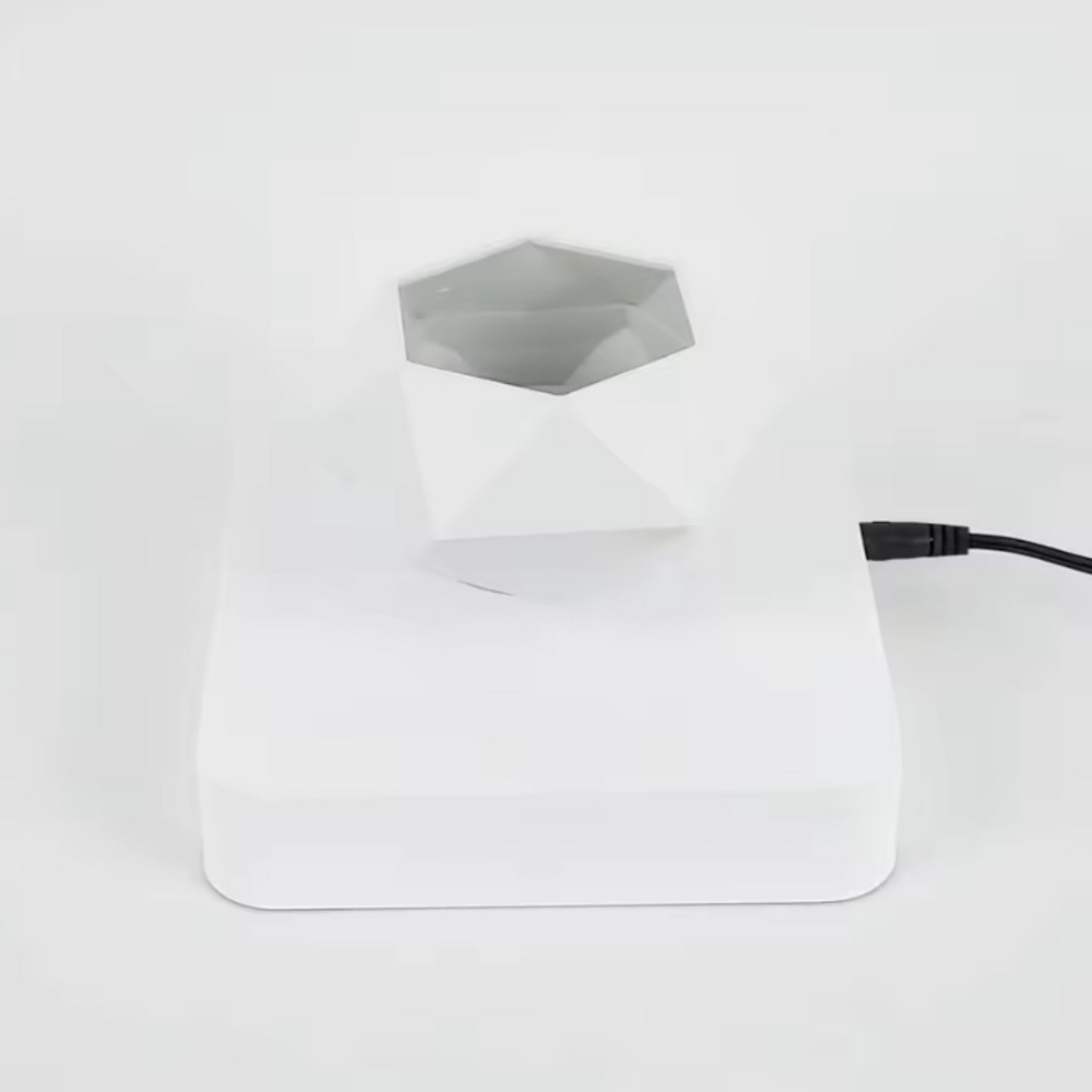Magnetic Suspension Flower Pot Desk Decor White