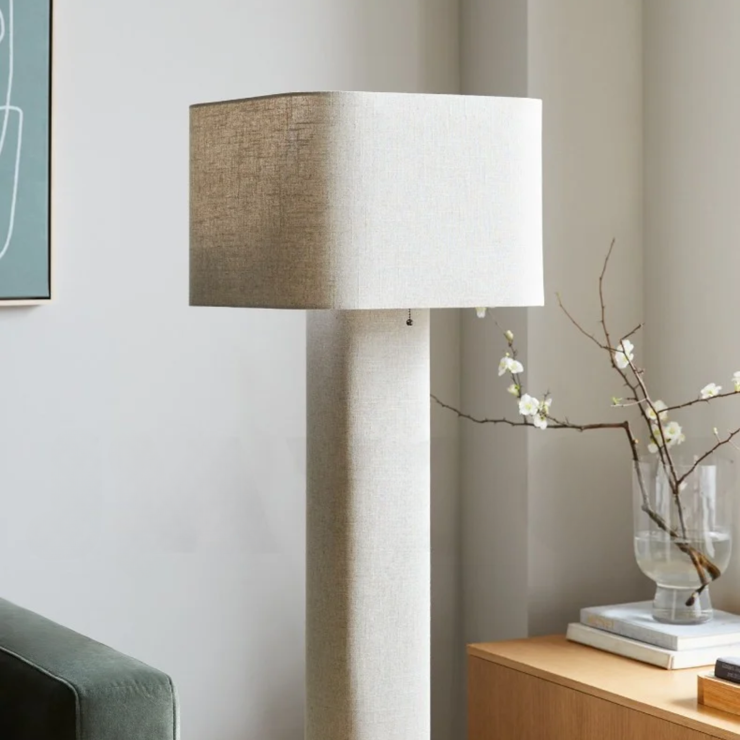 120cm Stylish Vertical Lamp with Warm Ambient Light