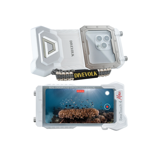 Glimmering White Diving Phone Case for iPhone 16