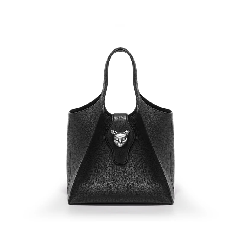 Versatile Black Leather Tote for Everyday Use