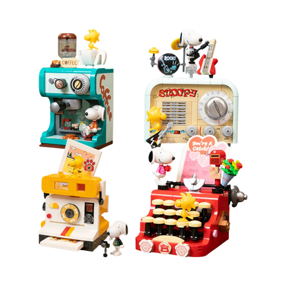Snoopy Collectible 4 Piece Model Blocks with Box