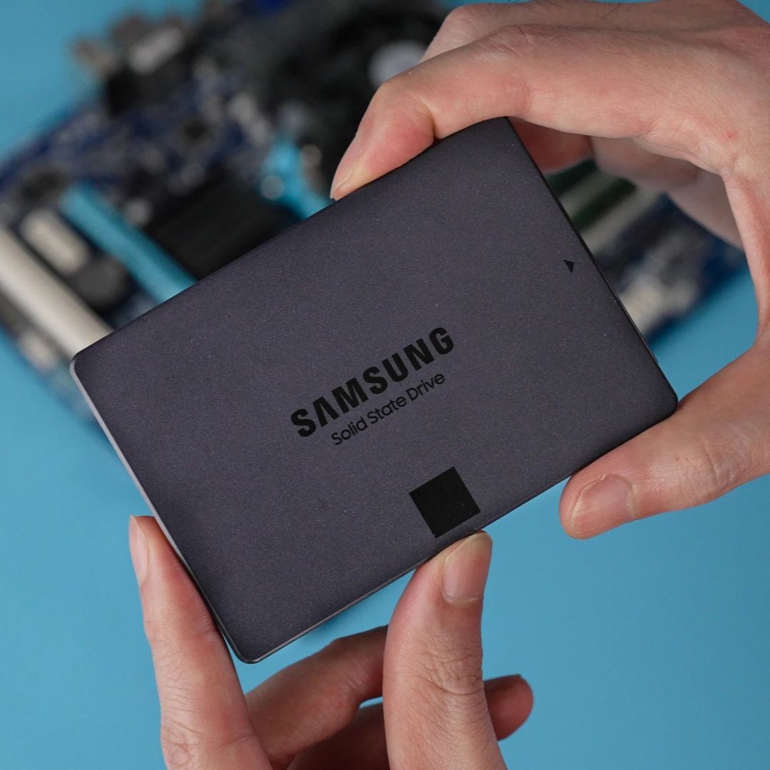 500GB SATA III SSD Set Fast Reliable Laptop and Desktop Storage