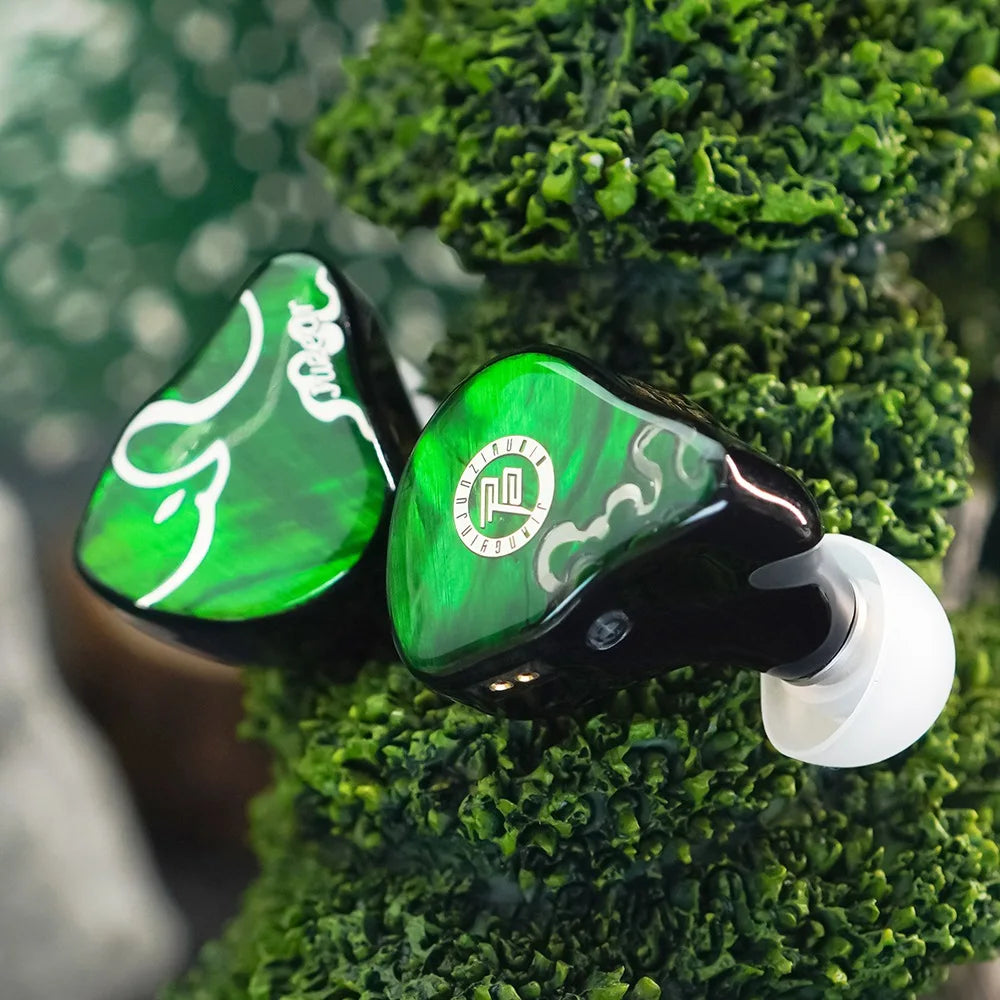 Audiophile Hybrid In-Ear Monitors with Replaceable Plugs