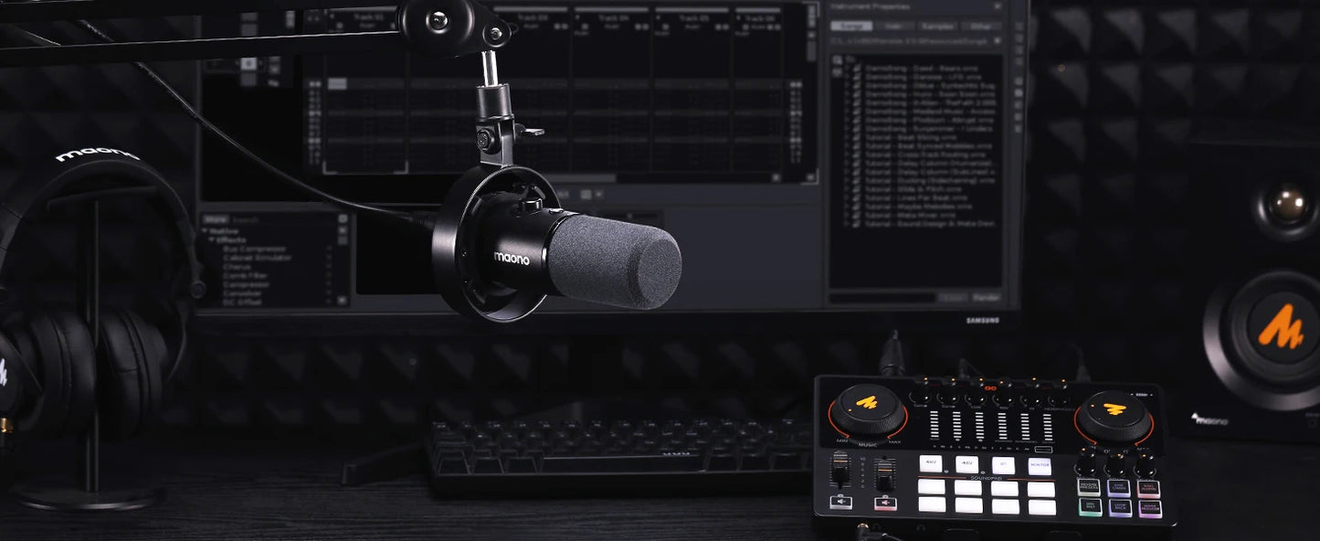 Dynamic Podcast Mic with 192kHz Audio Quality
