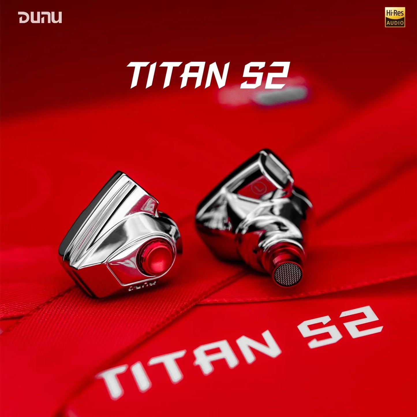 Silver Earphones Magnetic Circuit Dynamic Driver Clear Audio