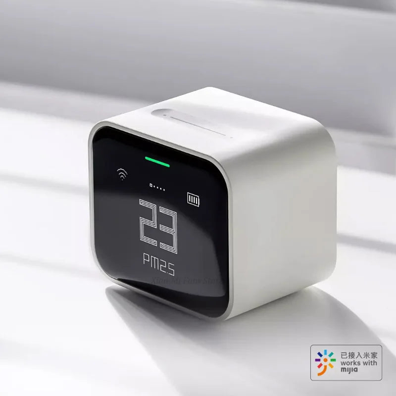 Portable PM2.5 Air Detector with Retina IPS Display