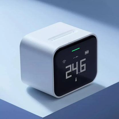 Portable PM2.5 Air Detector with Retina IPS Display