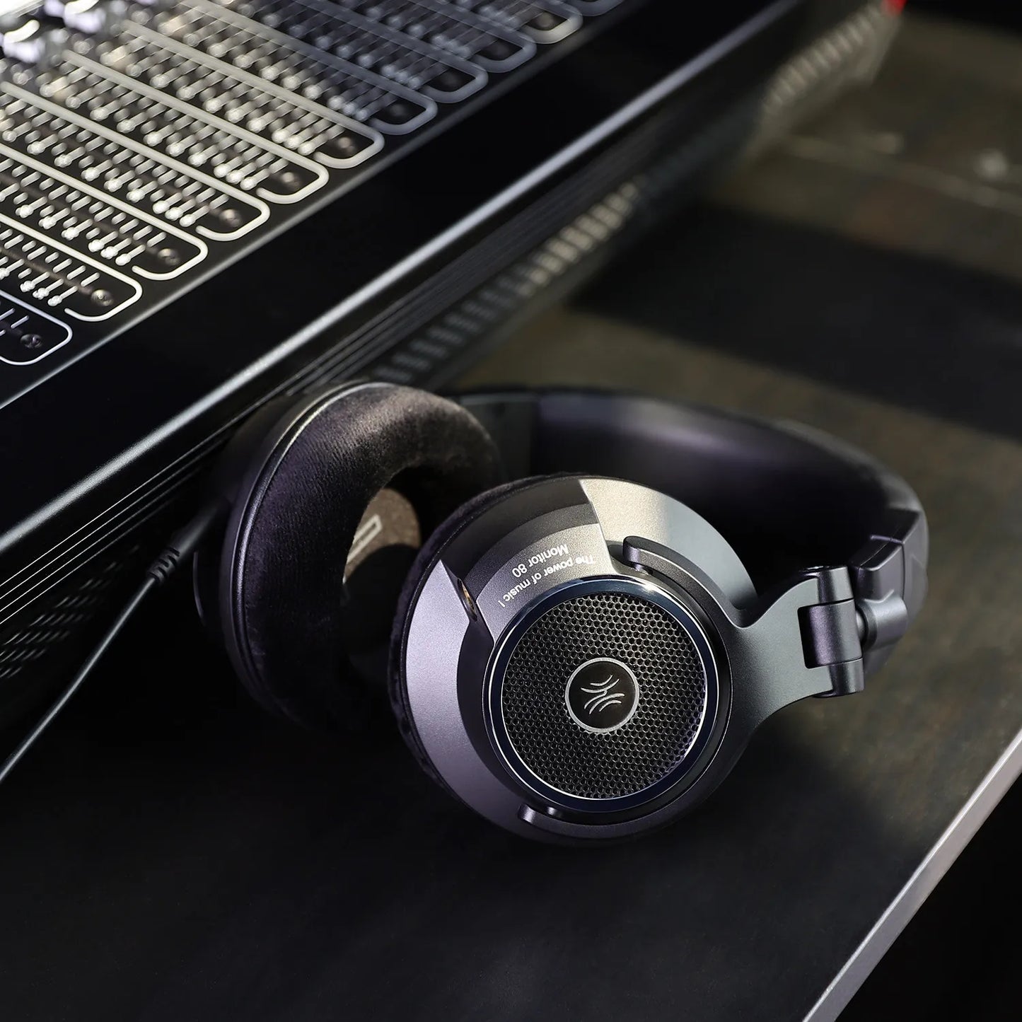 High-Resolution Over-Ear Open Back Monitor Headphones