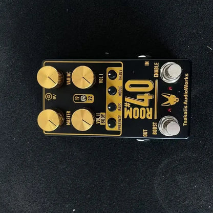 Single Block Guitar Effects Pedal with Vintage Distortion Sound