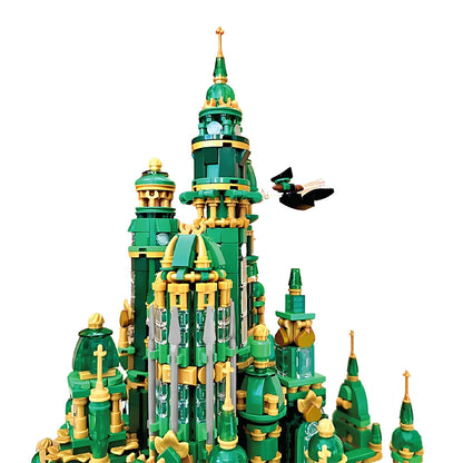 Large Emerald Castle Brick Model Set 3892 Pieces Display
