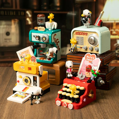 Snoopy Collectible 4 Piece Model Blocks with Box