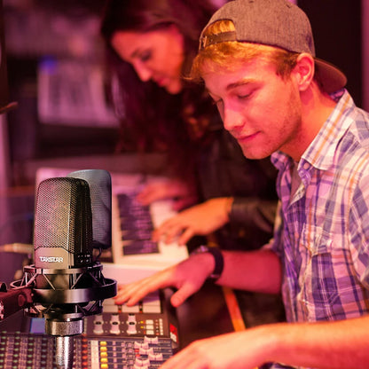 Studio Recording Condenser Microphone Set for Vocals and Podcasting