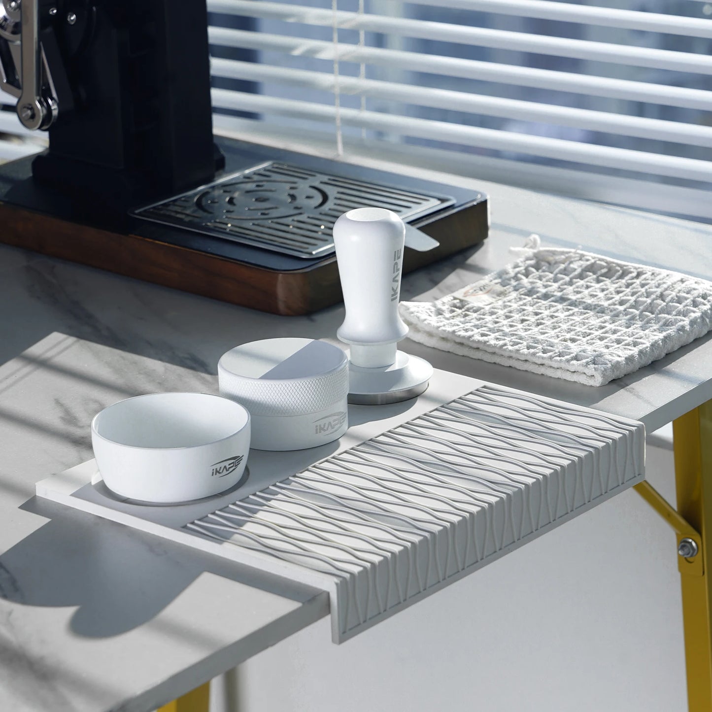 White 53.3mm Espresso Tamper Kit with Six Accessories