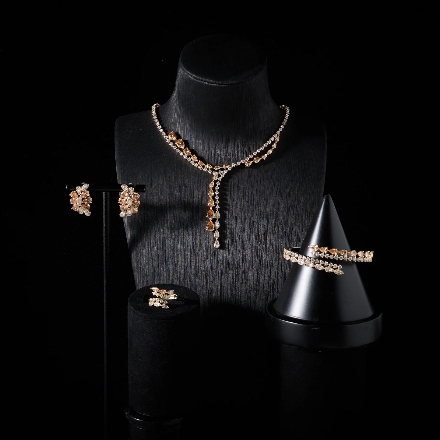 Luxury Gold Champagne Necklace Jewellery Set 40 cm