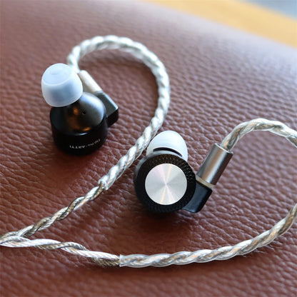 T10 PRO Black Wired Earbuds 14.2mm Driver 2pin Connector