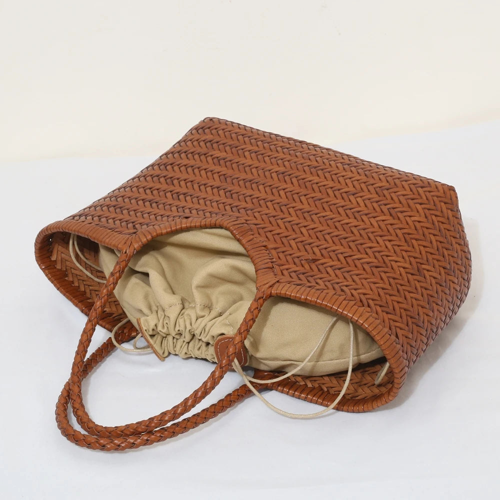 Compact Auburn Cowhide Handbag for Everyday Use