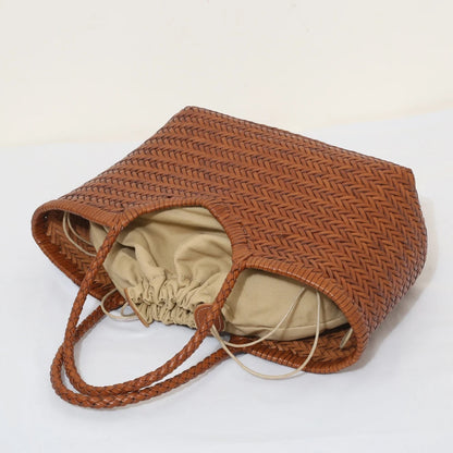 Compact Auburn Cowhide Handbag for Everyday Use