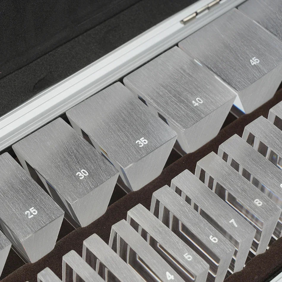 Ophthalmic Loose Prism Set for Optometry with Aluminium Case