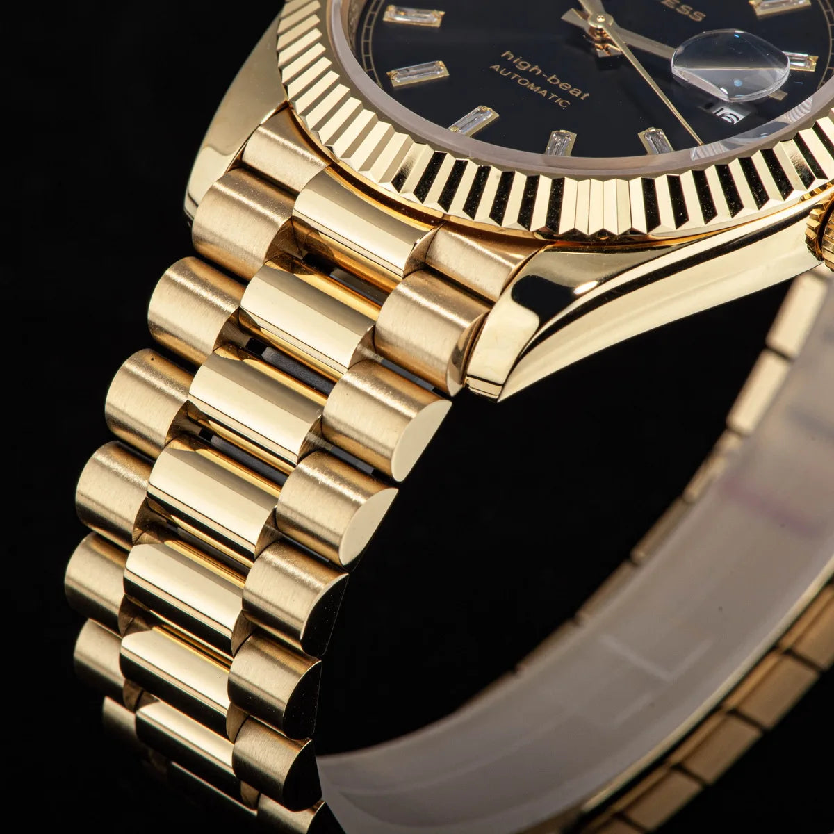 Luxury Retro Automatic Men’s Wristwatch 40mm Sapphire Golden Black