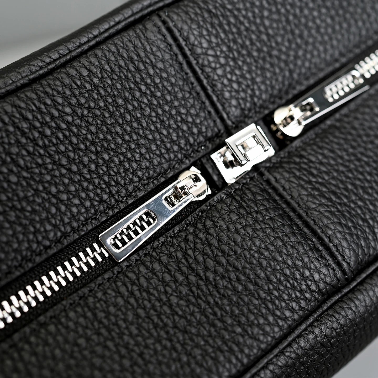 Elegant Everyday Tote Glossy 35cm Large Leather Handbag