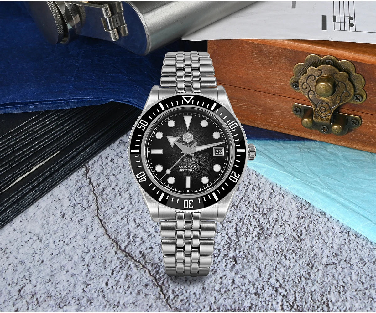 40mm Men's Luxury Diver Watch 200m Waterproof Gray Dial