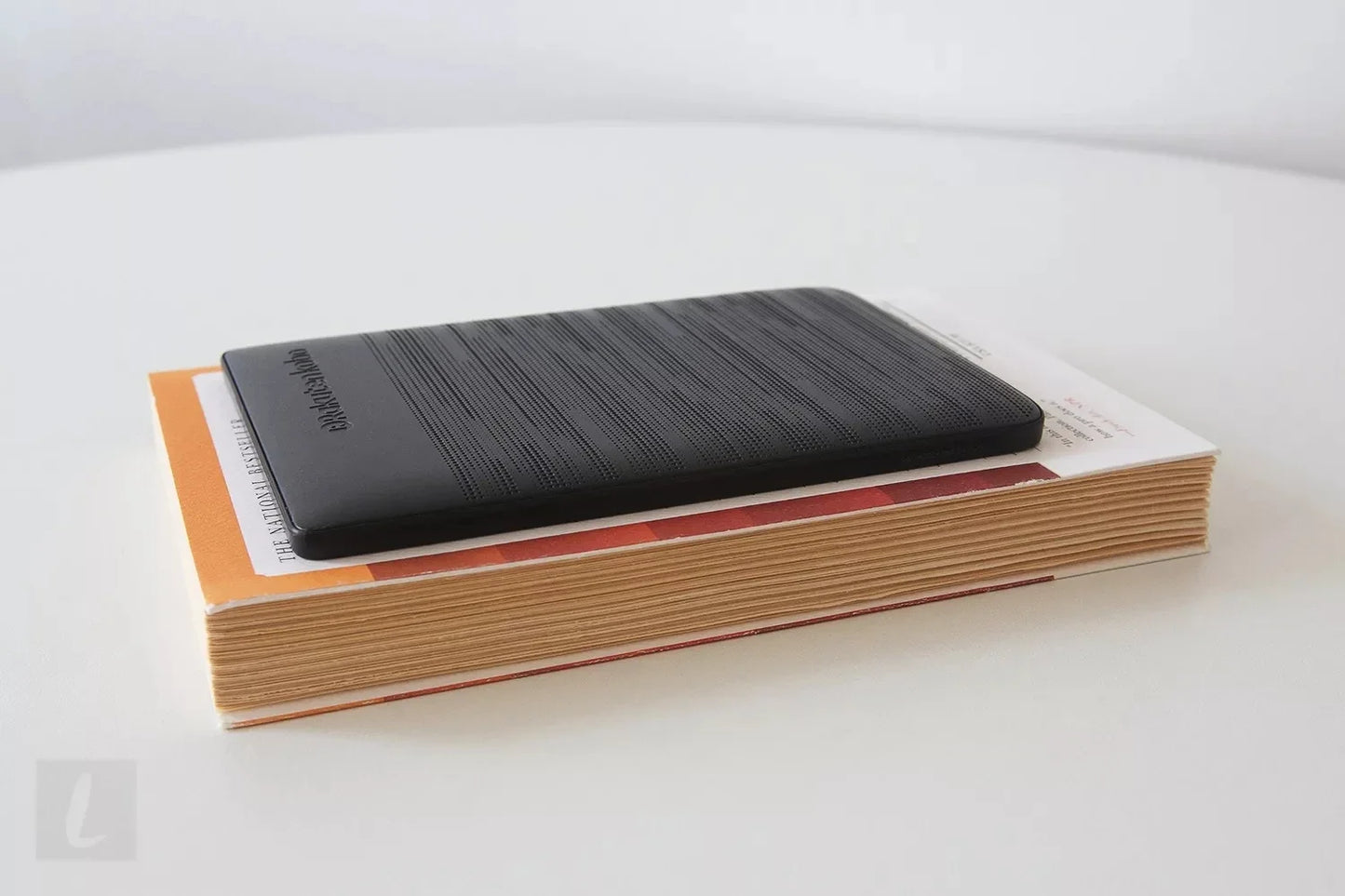 6" HD e-Book Reader 16GB with Protective Case