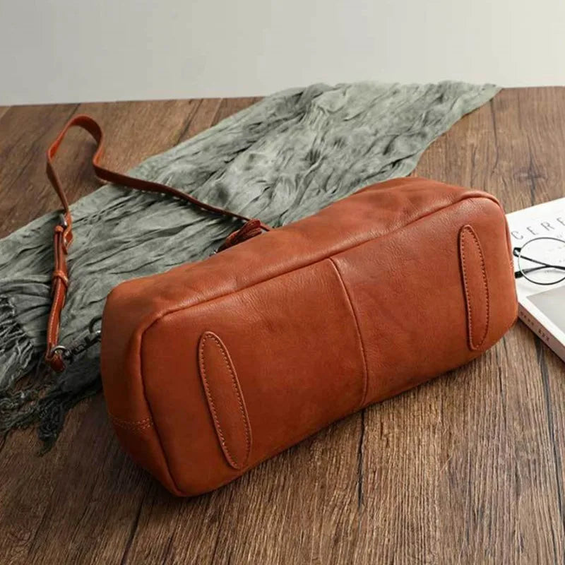 Large Capacity Vintage Leather Tote in Brown