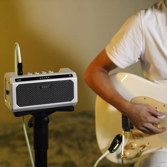 Compact White Guitar Amplifier with Clean and Overdrive Modes