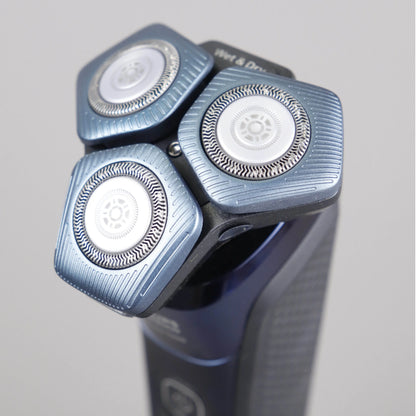 Wet & Dry Electric Shaver with SkinIQ Technology