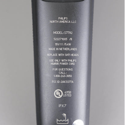 Wet & Dry Electric Shaver with SkinIQ Technology