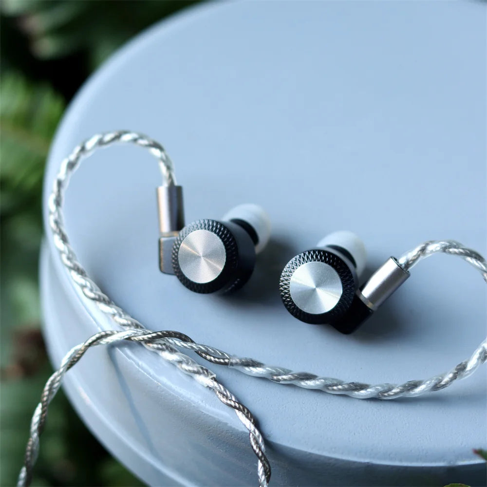 T10 PRO Black Wired Earbuds 14.2mm Driver 2pin Connector
