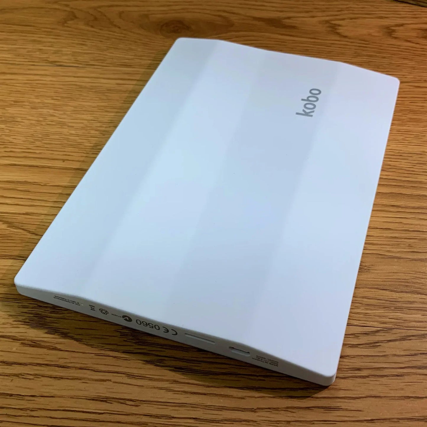 Portable 6.8 Inch E Ink eBook Reader 32GB White