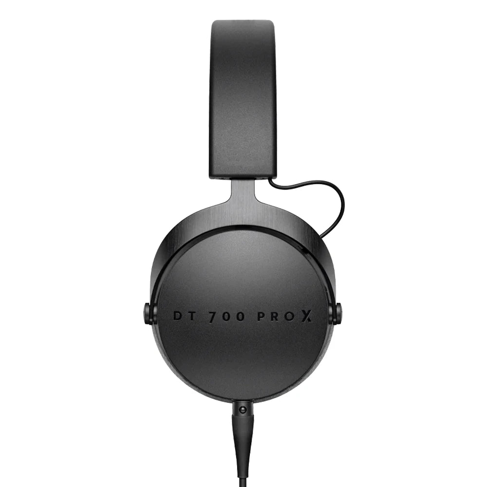Studio Grade Closed Back Over-Ear Headphones 50mm