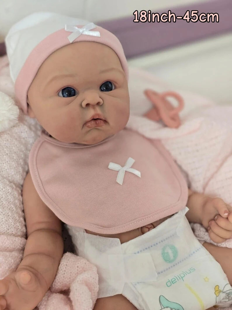 45cm Lifelike Silicone Reborn Baby Doll Girl