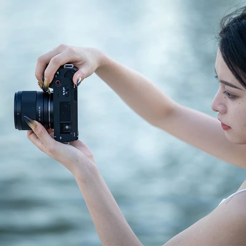 Sony E 14mm F4.0 Wide-Angle Prime Lens