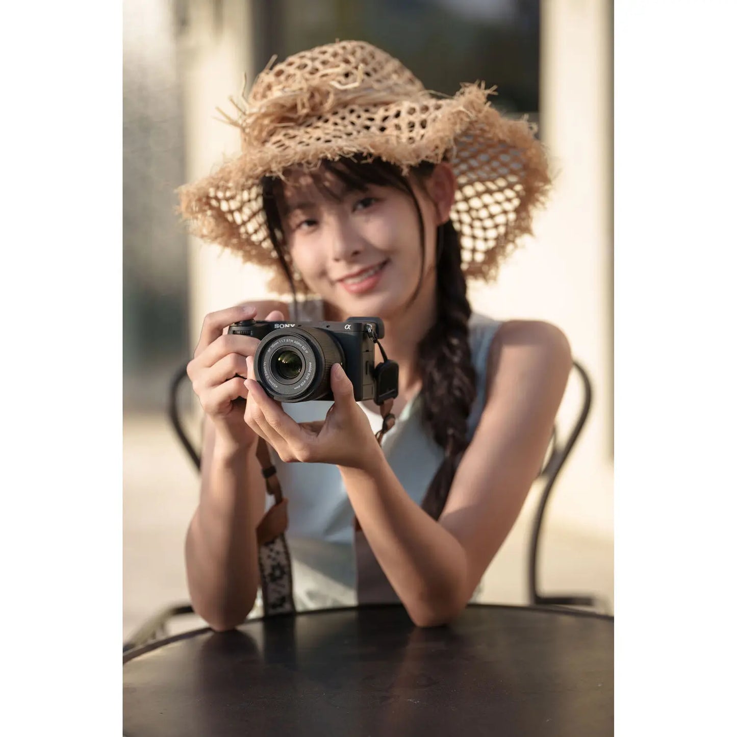 Lightweight 35mm F1.7 AF Lens for Fuji APS-C Mirrorless Cameras