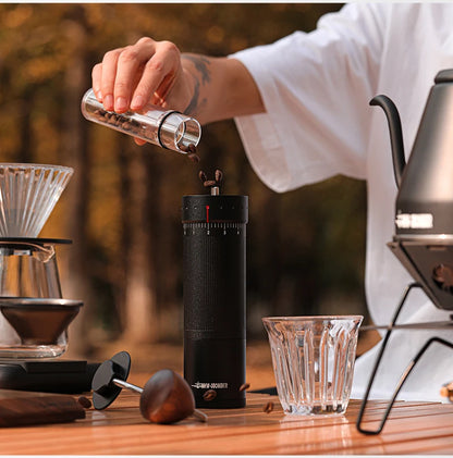 Externally Adjustable Manual Espresso Grinder for Baristas