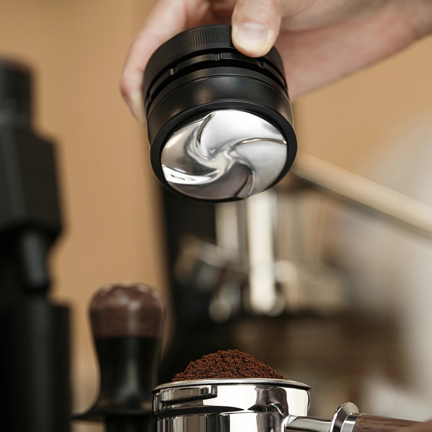 58mm Adjustable Coffee Distributor for Espresso Baristas