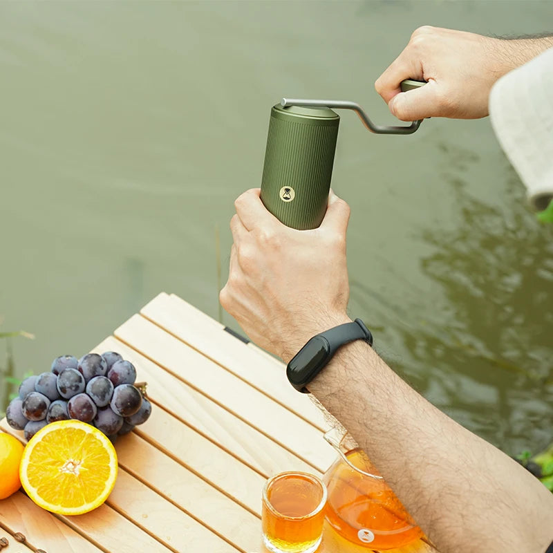 Portable Manual Coffee Grinder Adjustable for Espresso and Pour Over