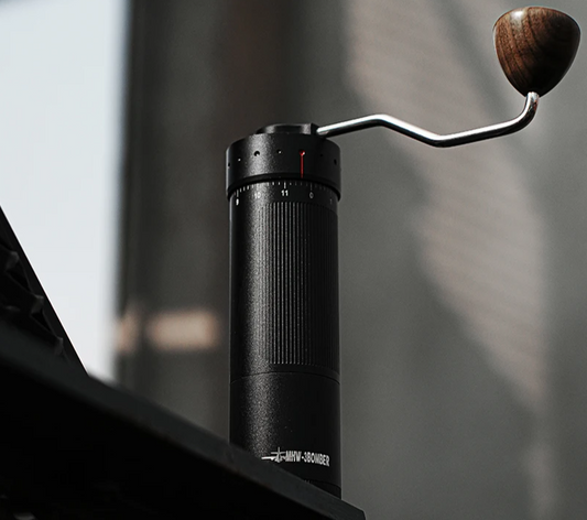 Externally Adjustable Manual Espresso Grinder for Baristas