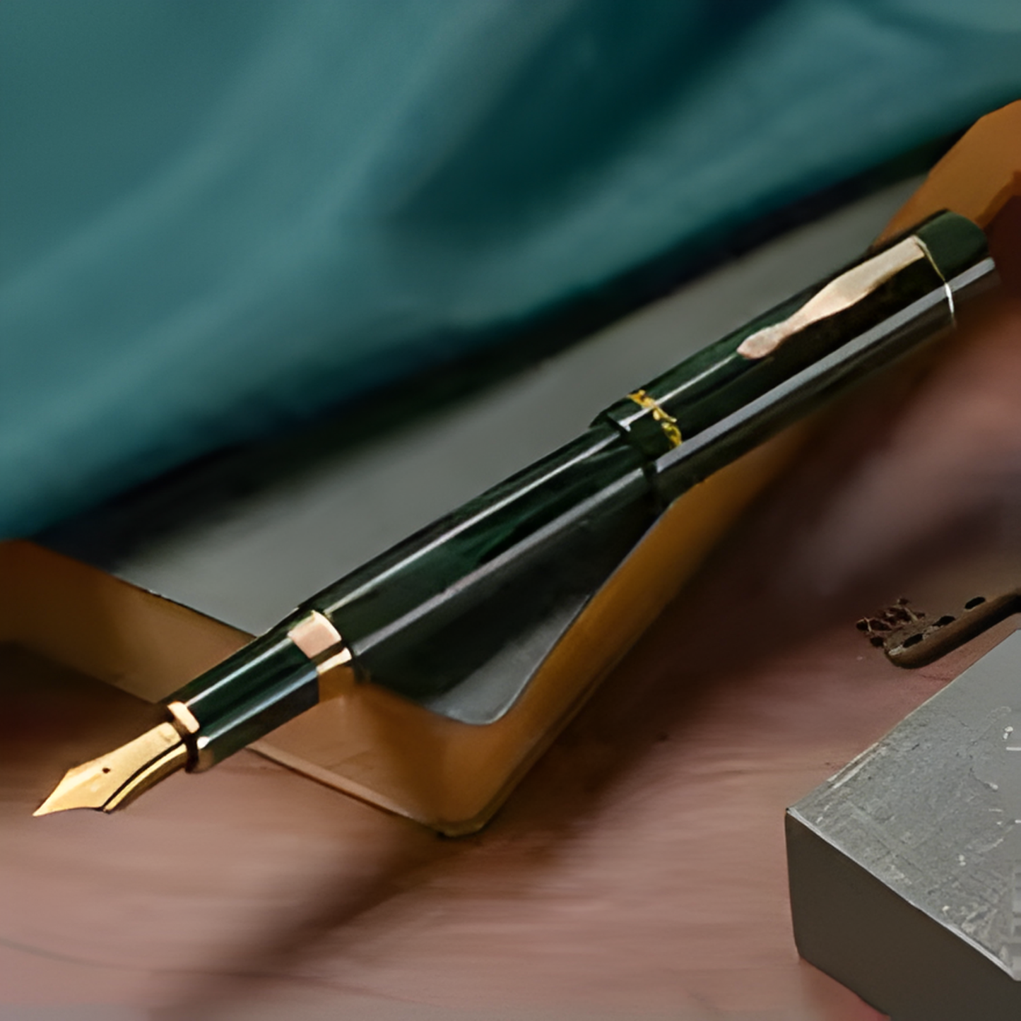 Green Ebonite Fountain Pen Extra Fine Nib